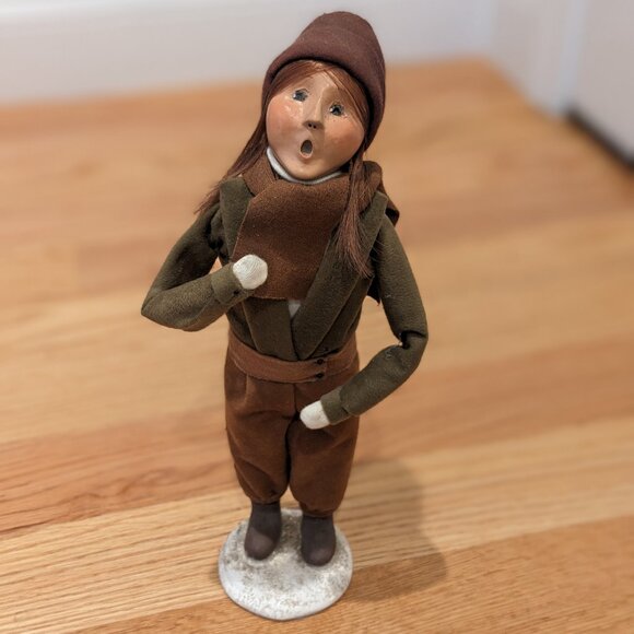 Byers' Choice Other - Byers Choice Caroler, Woman with(out) Skis